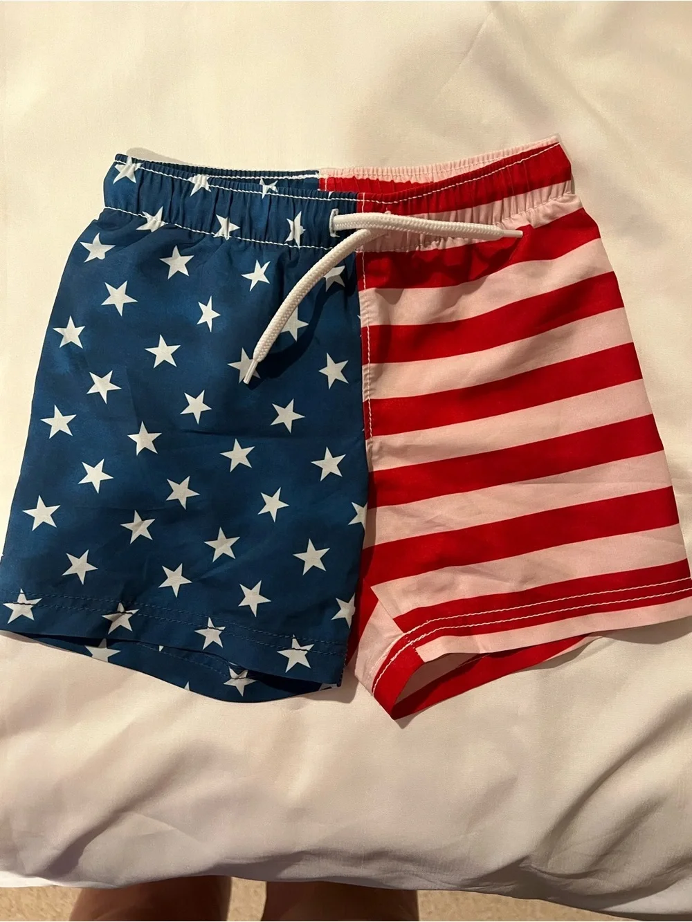 Old Navy Patriotic Toddler Rash Guard & Swim Trunk Set Size 18-24 Months